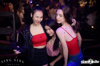 BLING IT กับ Bangkok Invaders ที่ ซิง ซิง เธียเตอร์ — photo 32