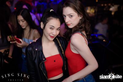 BLING IT กับ Bangkok Invaders ที่ ซิง ซิง เธียเตอร์ — photo 33