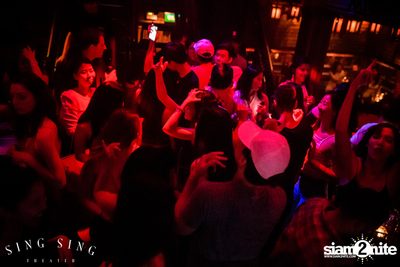 BLING IT กับ Bangkok Invaders ที่ ซิง ซิง เธียเตอร์ — photo 39