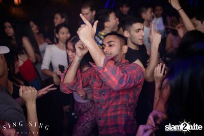 BLING IT กับ Bangkok Invaders ที่ ซิง ซิง เธียเตอร์ — photo 45