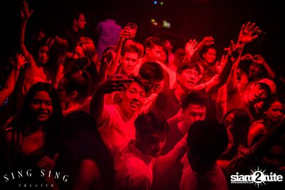BLING IT กับ Bangkok Invaders ที่ ซิง ซิง เธียเตอร์ — photo 48
