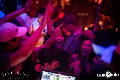 BLING IT กับ Bangkok Invaders ที่ ซิง ซิง เธียเตอร์ — photo 55