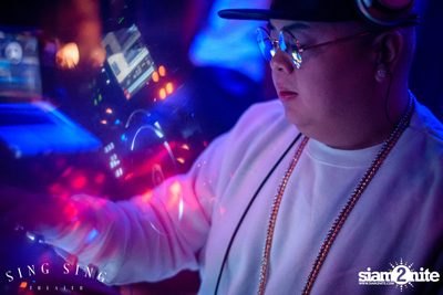 BLING IT กับ Bangkok Invaders ที่ ซิง ซิง เธียเตอร์ — photo 57