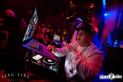 BLING IT กับ Bangkok Invaders ที่ ซิง ซิง เธียเตอร์ — photo 66