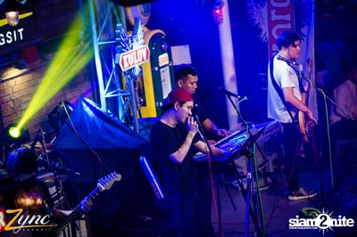 Back to School Party กับ Atom Chanakan ที่ ซิงค์ รังสิต — photo 8