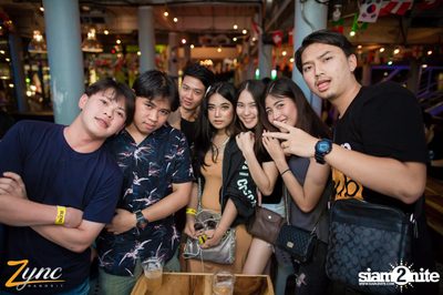 Back to School Party กับ Atom Chanakan ที่ ซิงค์ รังสิต — photo 26