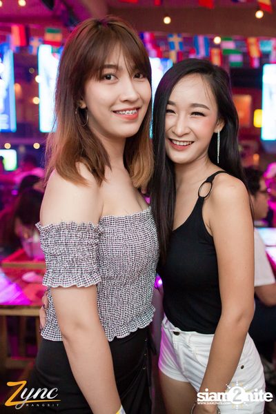 Back to School Party กับ Atom Chanakan ที่ ซิงค์ รังสิต — photo 27