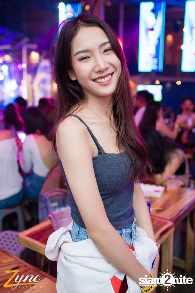 Back to School Party กับ Atom Chanakan ที่ ซิงค์ รังสิต — photo 30