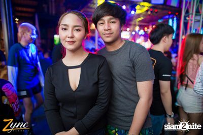 Back to School Party กับ Atom Chanakan ที่ ซิงค์ รังสิต — photo 34