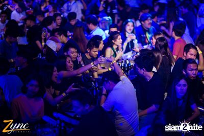 Back to School Party กับ Atom Chanakan ที่ ซิงค์ รังสิต — photo 45