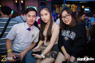 Back to School Party กับ Atom Chanakan ที่ ซิงค์ รังสิต — photo 52