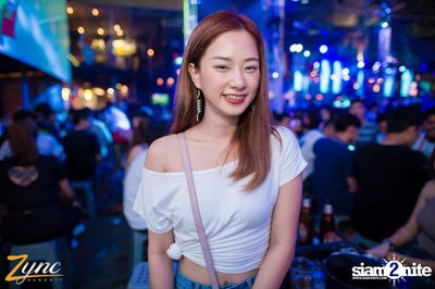 Back to School Party กับ Atom Chanakan ที่ ซิงค์ รังสิต — photo 53