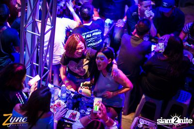 Back to School Party กับ Atom Chanakan ที่ ซิงค์ รังสิต — photo 60
