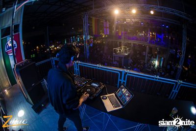 Back to School Party กับ Atom Chanakan ที่ ซิงค์ รังสิต — photo 75
