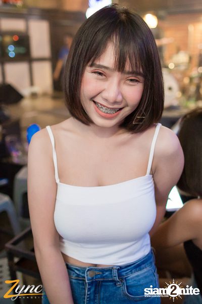 Back to School Party กับ Atom Chanakan ที่ ซิงค์ รังสิต — photo 77