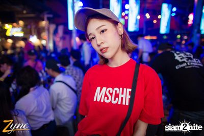 Back to School Party กับ Atom Chanakan ที่ ซิงค์ รังสิต — photo 87