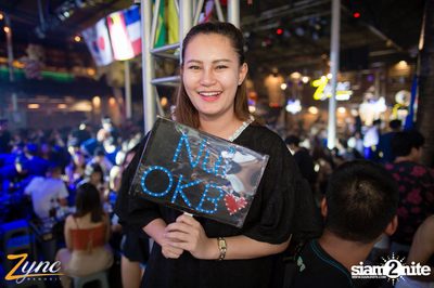 Back to School Party กับ Atom Chanakan ที่ ซิงค์ รังสิต — photo 88