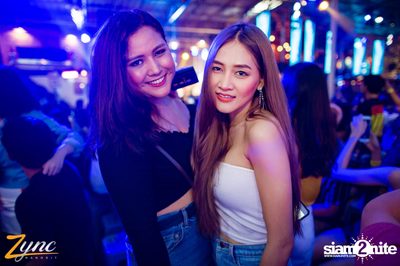 Back to School Party กับ Atom Chanakan ที่ ซิงค์ รังสิต — photo 100