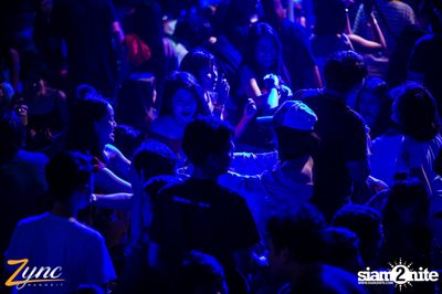 Back to School Party กับ Atom Chanakan ที่ ซิงค์ รังสิต — photo 117