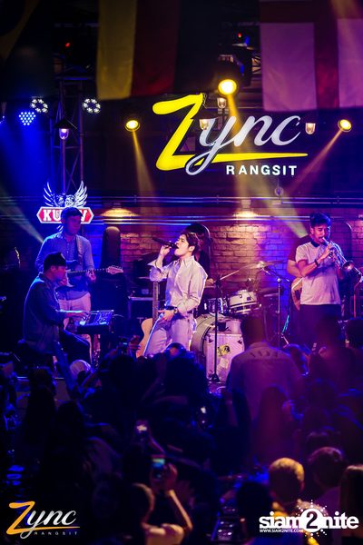 Back to School Party กับ Atom Chanakan ที่ ซิงค์ รังสิต — photo 119
