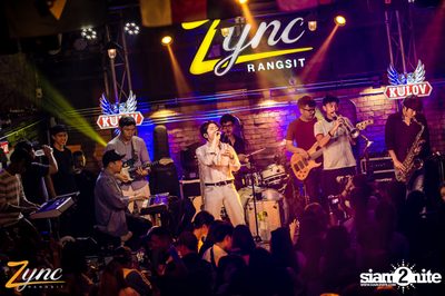 Back to School Party กับ Atom Chanakan ที่ ซิงค์ รังสิต — photo 120