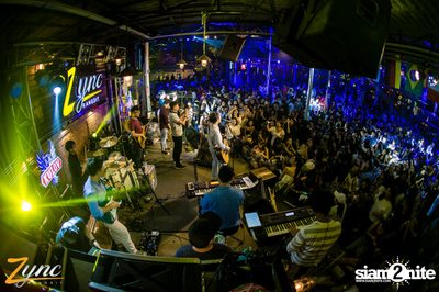 Back to School Party กับ Atom Chanakan ที่ ซิงค์ รังสิต — photo 121