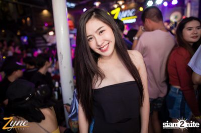 Back to School Party กับ Atom Chanakan ที่ ซิงค์ รังสิต — photo 132