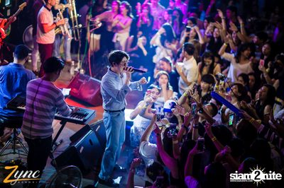 Back to School Party กับ Atom Chanakan ที่ ซิงค์ รังสิต — photo 162