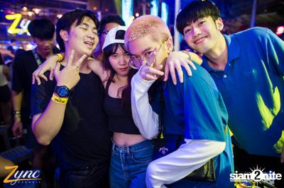 Back to School Party กับ Atom Chanakan ที่ ซิงค์ รังสิต — photo 176