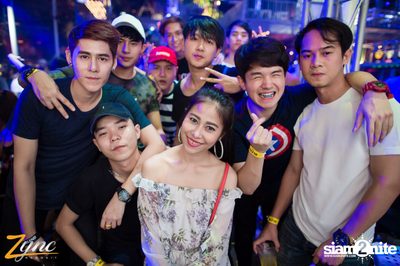 Back to School Party กับ Atom Chanakan ที่ ซิงค์ รังสิต — photo 180