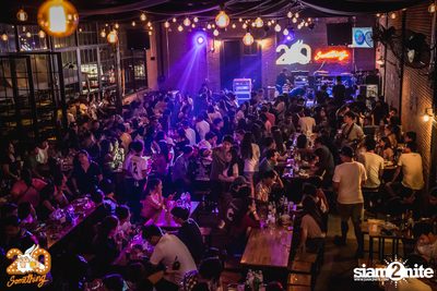 Johnnie Walker x 20Something Bar pres Pang Nakarin — photo 42