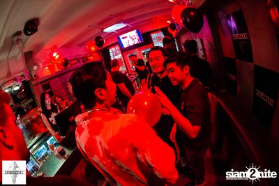 Hair of the Dog Phloen Chit - Third Anniversary — photo 177
