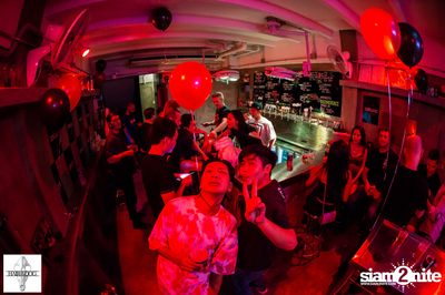 Hair of the Dog Phloen Chit - Third Anniversary — photo 178