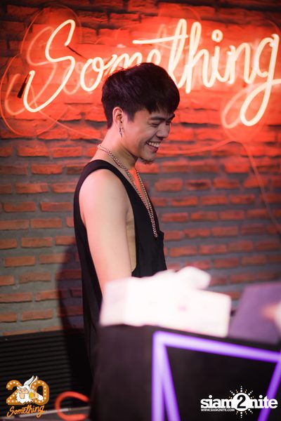 Boom Boom Cash at 20Something Bar — photo 138