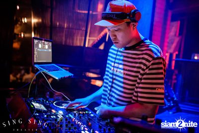 BLING IT กับ Bangkok Invaders ที่ ซิง ซิง เธียเตอร์ — photo 4