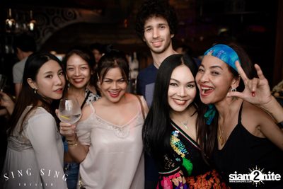 BLING IT กับ Bangkok Invaders ที่ ซิง ซิง เธียเตอร์ — photo 29