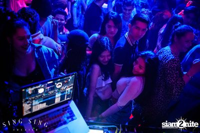 BLING IT กับ Bangkok Invaders ที่ ซิง ซิง เธียเตอร์ — photo 67