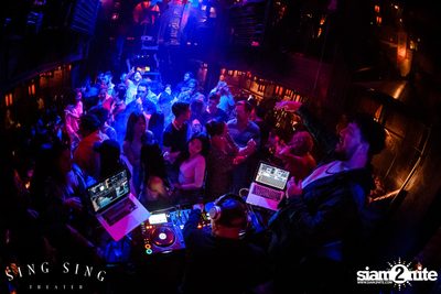 BLING IT กับ Bangkok Invaders ที่ ซิง ซิง เธียเตอร์ — photo 68