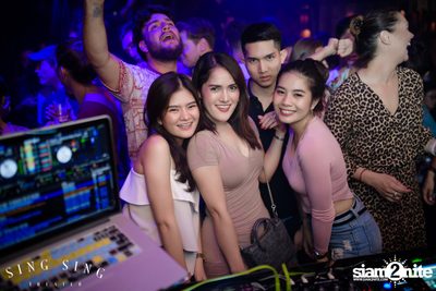 BLING IT กับ Bangkok Invaders ที่ ซิง ซิง เธียเตอร์ — photo 78