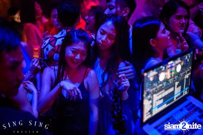 BLING IT กับ Bangkok Invaders ที่ ซิง ซิง เธียเตอร์ — photo 82