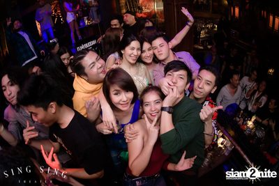 BLING IT กับ Bangkok Invaders ที่ ซิง ซิง เธียเตอร์ — photo 92