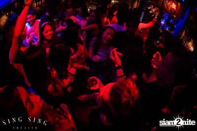 BLING IT กับ Bangkok Invaders ที่ ซิง ซิง เธียเตอร์ — photo 97