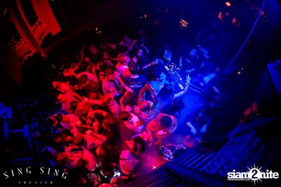 BLING IT กับ Bangkok Invaders ที่ ซิง ซิง เธียเตอร์ — photo 124