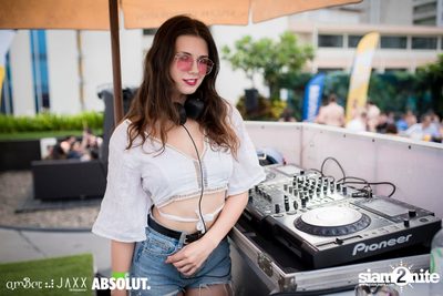 amBar Pool Party ที่ AmBar Bangkok — photo 18