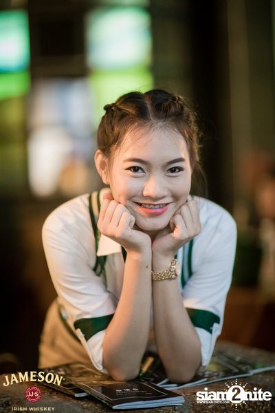 Older นำเสนอ อะตอม ชนกันต์ — photo 23