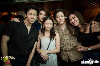 Older นำเสนอ อะตอม ชนกันต์ — photo 43