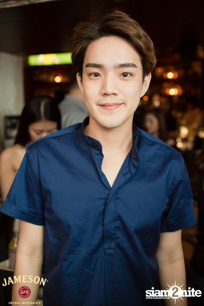 Older นำเสนอ อะตอม ชนกันต์ — photo 51