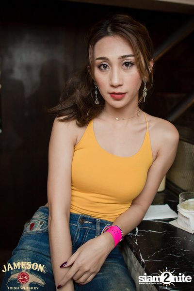 Older นำเสนอ อะตอม ชนกันต์ — photo 57