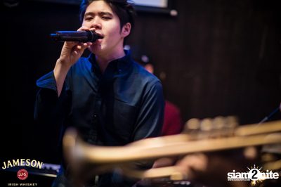 Older นำเสนอ อะตอม ชนกันต์ — photo 97