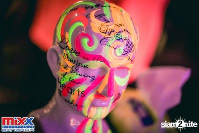 Neon BeatZ Party at MIXX Bangkok — photo 4